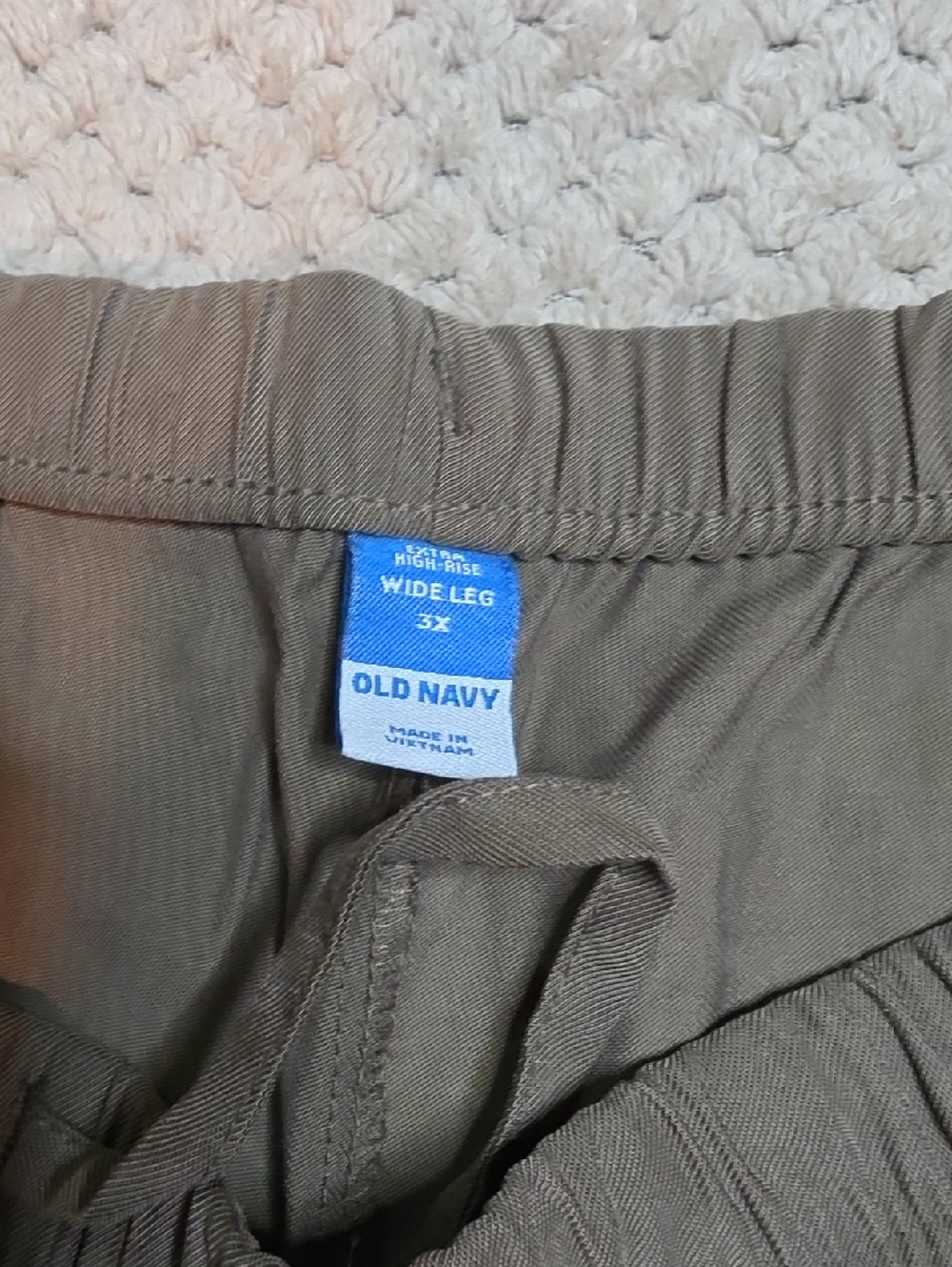 Old Navy Olive Wide-Leg Pull-On Pants